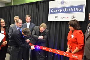 laser-ribbon-cutting 