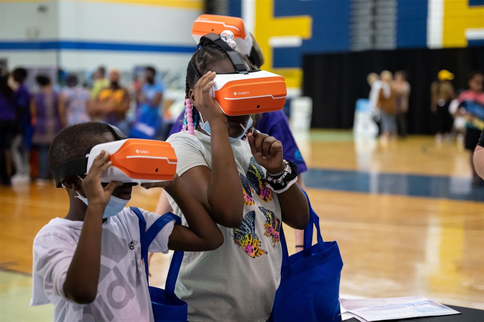  Festival draws crowd for fun, tech (Video, photo gallery)