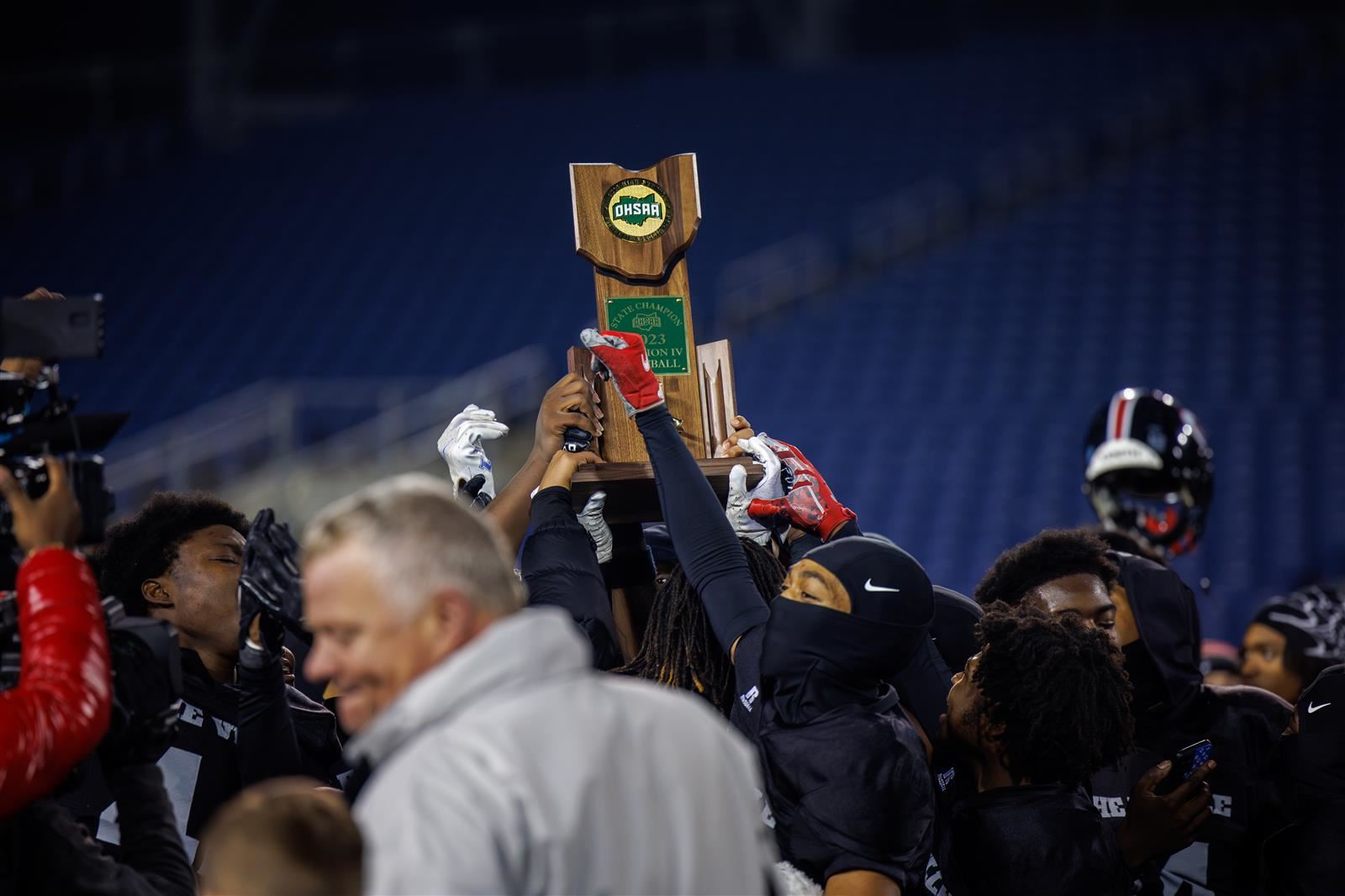 Glenville clinches back-to-back state champion title (Video)  