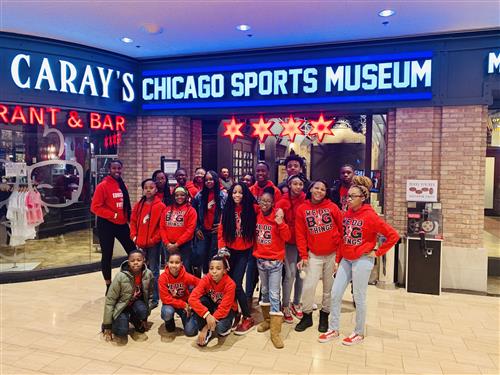 Students at the Chicago Sports Museum 