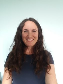 Jen Lewis 